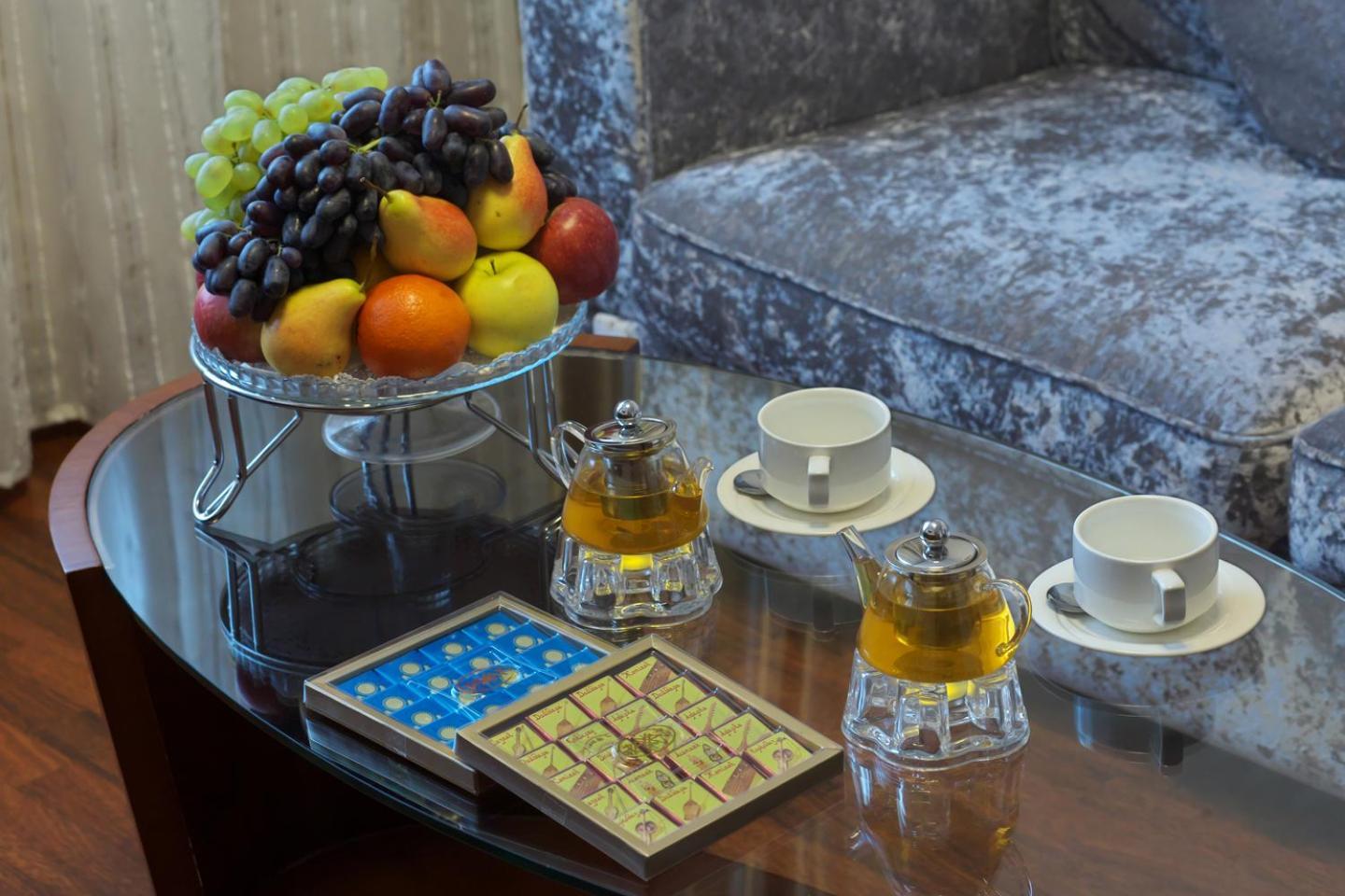 Grand Voyage Hotel Alma-Ata Buitenkant foto