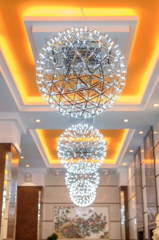 Grand Voyage Hotel Alma-Ata Buitenkant foto